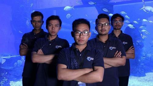 Mengintip Serunya Aktivitas Sehari-hari Diver di Jakarta Aquarium
